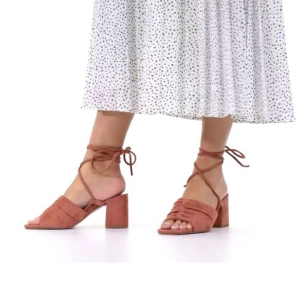 Journee Collection Womens Felisity Open Square Toe Block Heel Sandals Size 6 NIB - Picture 1 of 11